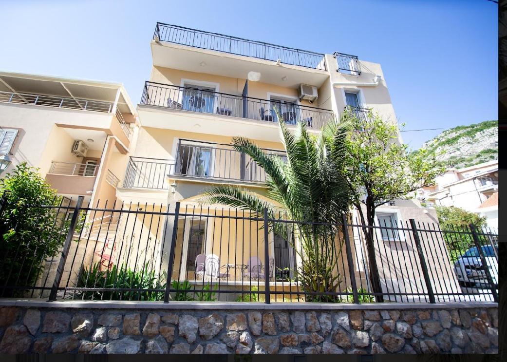 Soheds Lägenhet Budva Exteriör bild